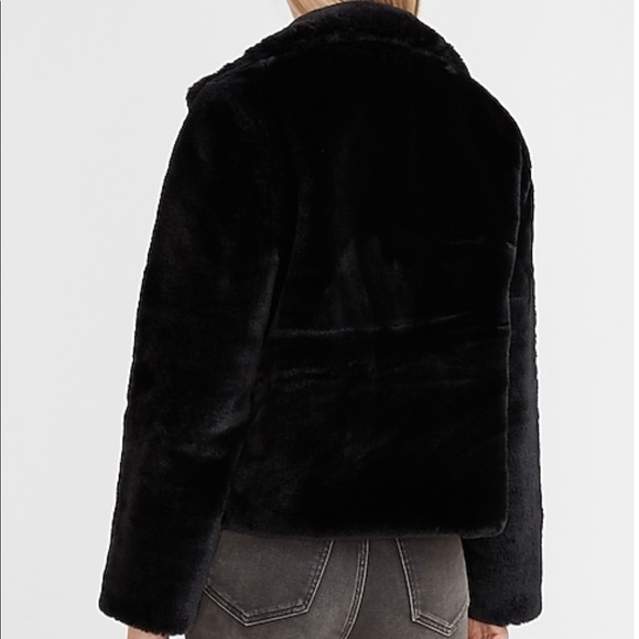 🎉 Host Pick EXPRESS Faux Fur Jacket - Picture 2 of 10